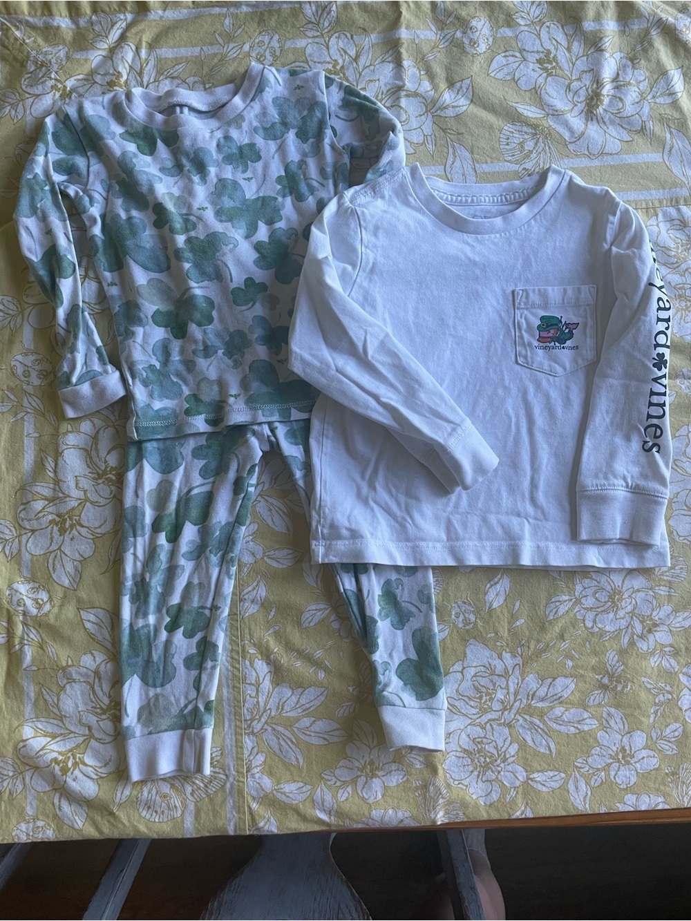 Vineyard Vines St. Paddy’s Pocket Tee & Green Shamrock Pajama Set 24M 2T Cotton